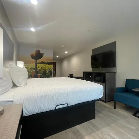Hotel Clarion Pointe à Fort Worth Extérieur photo