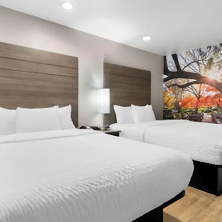 Hotel Clarion Pointe à Fort Worth Extérieur photo