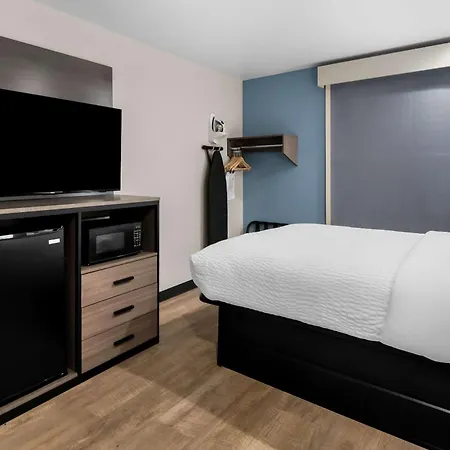 Hotel Clarion Pointe à Fort Worth Extérieur photo