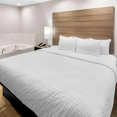 Hotel Clarion Pointe à Fort Worth Extérieur photo
