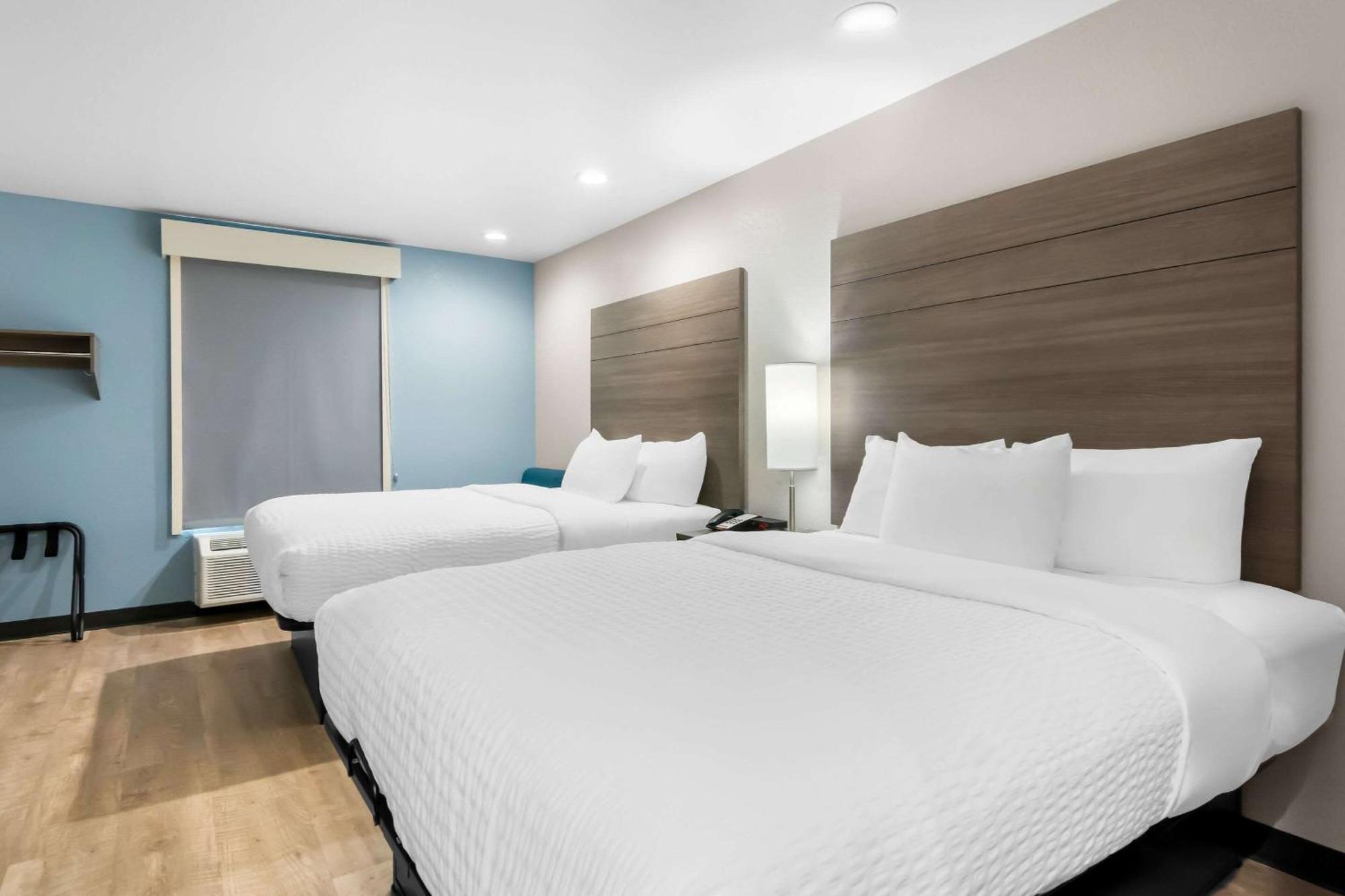 Clarion Pointe * Fort Worth