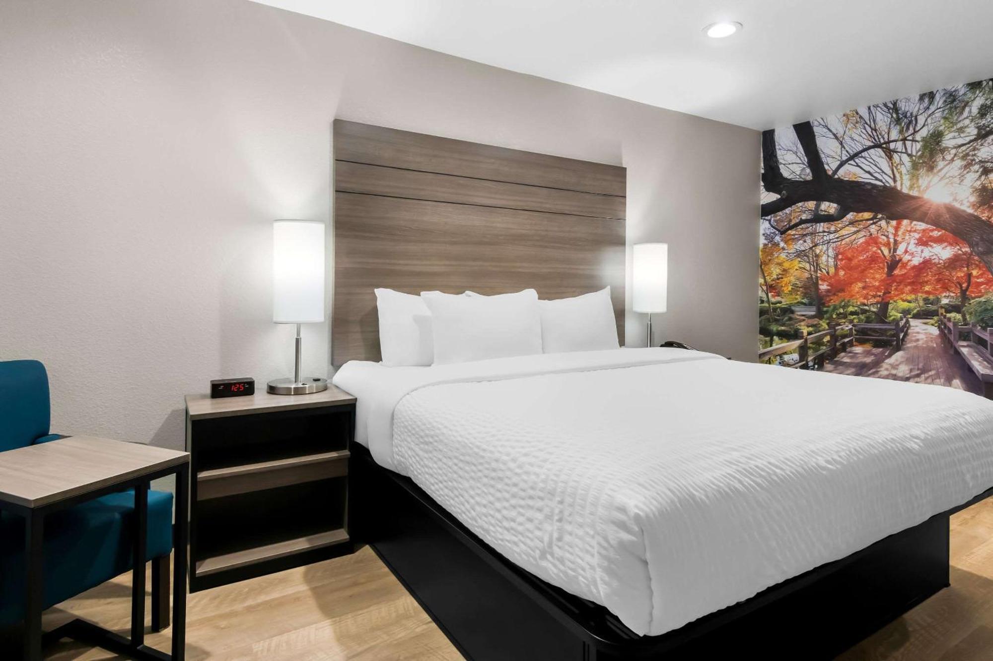 Hotel Clarion Pointe *
