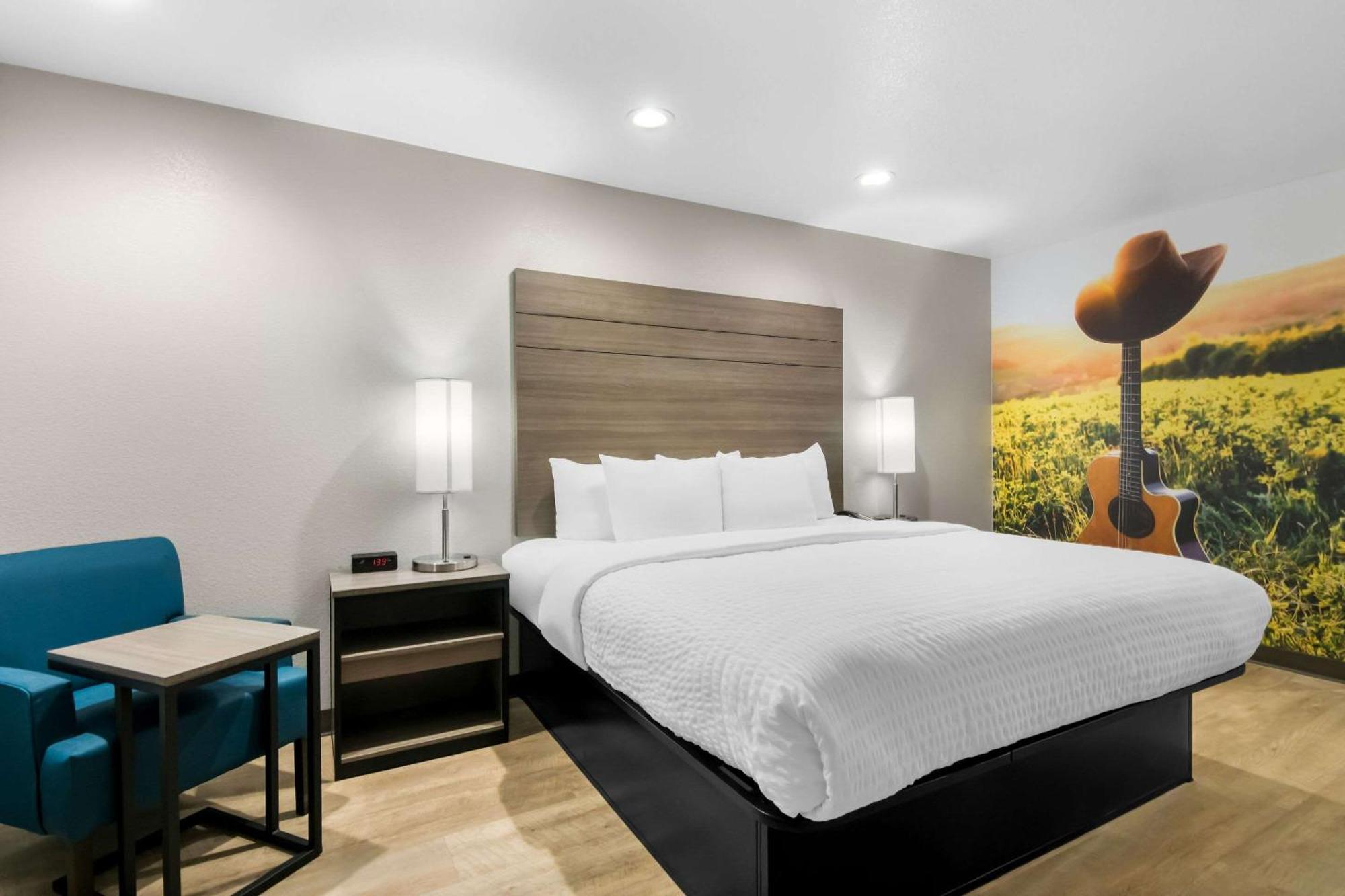 Clarion Pointe * Fort Worth