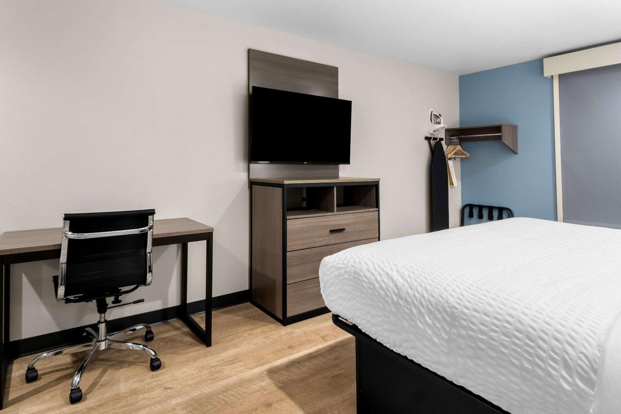 Hotel Clarion Pointe